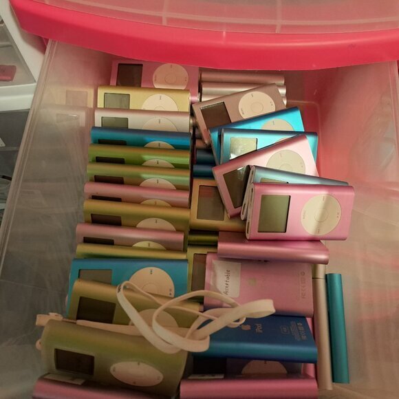 1X Apple iPod Classic 5th Generation white 30GB with accessories MP3 Music Playe - Picture 16 of 16